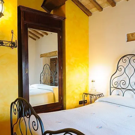 San Firmano לינה וארוחת בוקר