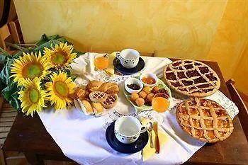 San Firmano לינה וארוחת בוקר Montelupone