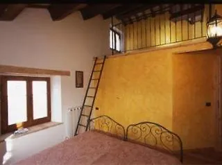 לינה וארוחת בוקר San Firmano